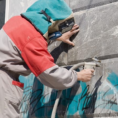 Removing graffiti